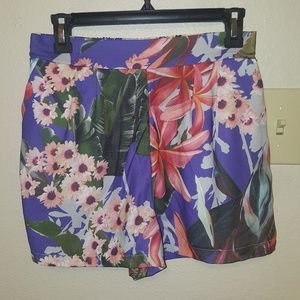 Romeo + Juliet Couture floral patterned shorts